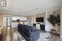 605 - 5 WELDRICK ROAD W | Richmond Hill Ontario | Slide Image Seventeen