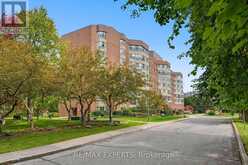 605 - 5 WELDRICK ROAD W | Richmond Hill Ontario | Slide Image One