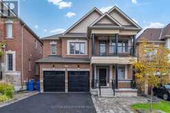 32 CYPRUS GLEN | East Gwillimbury Ontario | Slide Image One