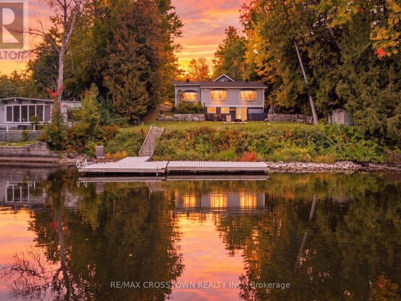 4454 ROSALYN DRIVE, Washago, Ontario L0K 2B0