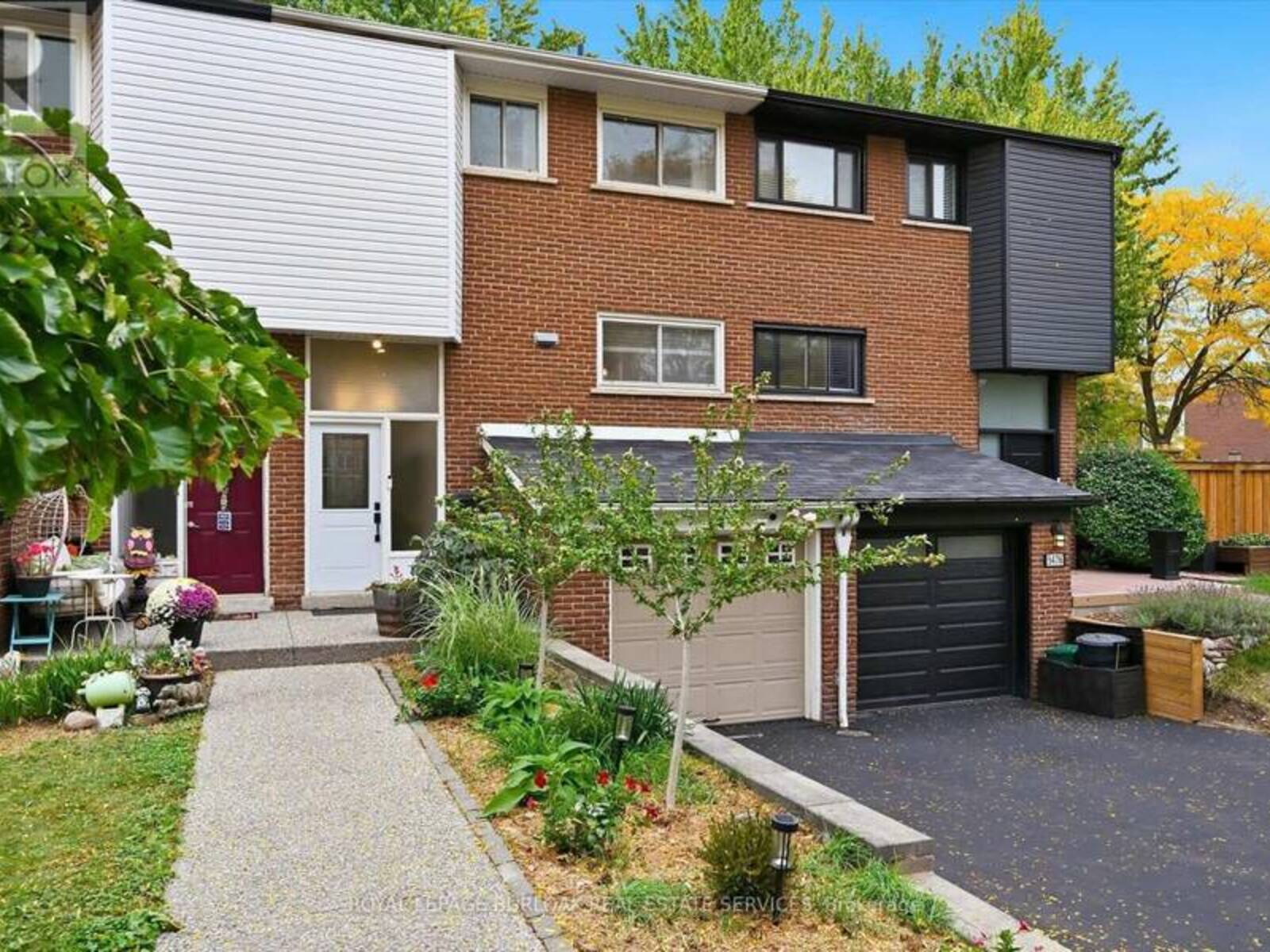 5474 SCHUELLER CRESCENT, Burlington, Ontario L7L 3T2