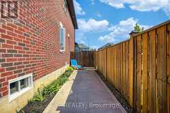 17 NARBONNE CRESCENT | Hamilton Ontario | Slide Image Thirty-two