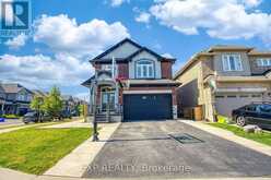17 NARBONNE CRESCENT | Hamilton Ontario | Slide Image Four