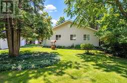 27 HILLCREST AVENUE | Kawartha Lakes Ontario | Slide Image Four