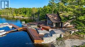 20 HARRISON ISLAND | Pointe au Baril Ontario | Slide Image Four