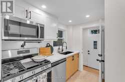 26 QUEENSDALE AVENUE | Toronto Ontario | Slide Image Twelve