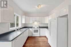 10 DRIFTWOOD COURT | Richmond Hill Ontario | Slide Image Ten