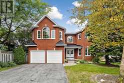10 DRIFTWOOD COURT | Richmond Hill Ontario | Slide Image Two