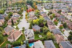 10 DRIFTWOOD COURT | Richmond Hill Ontario | Slide Image Thirty