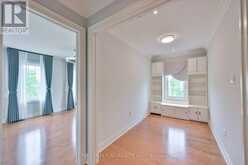 11 CANDLELIGHT DRIVE | Richmond Hill Ontario | Slide Image Fifteen