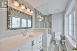 11 CANDLELIGHT DRIVE | Richmond Hill Ontario | Slide Image Seventeen