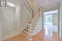 11 CANDLELIGHT DRIVE | Richmond Hill Ontario | Slide Image Four
