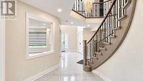 159 MOFFATT AVENUE | Brampton Ontario | Slide Image Nineteen