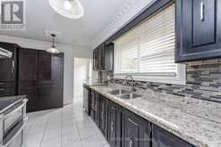 45 AUTUMN BOULEVARD | Brampton Ontario | Slide Image Six