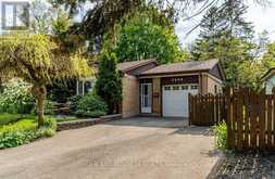 3668 THE CREDIT WOODLANDS ROAD | Mississauga Ontario | Slide Image Six