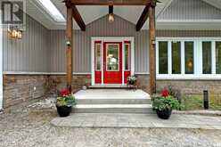 UNIT 4 - 1623 HOUSEYS RAPIDS ROAD | Gravenhurst Ontario | Slide Image Four