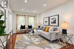 14 CRAWFORD ROSE DRIVE | Aurora Ontario | Slide Image Eight