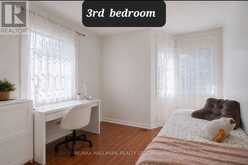 70 - 190 HARDING BOULEVARD W | Richmond Hill Ontario | Slide Image Seventeen