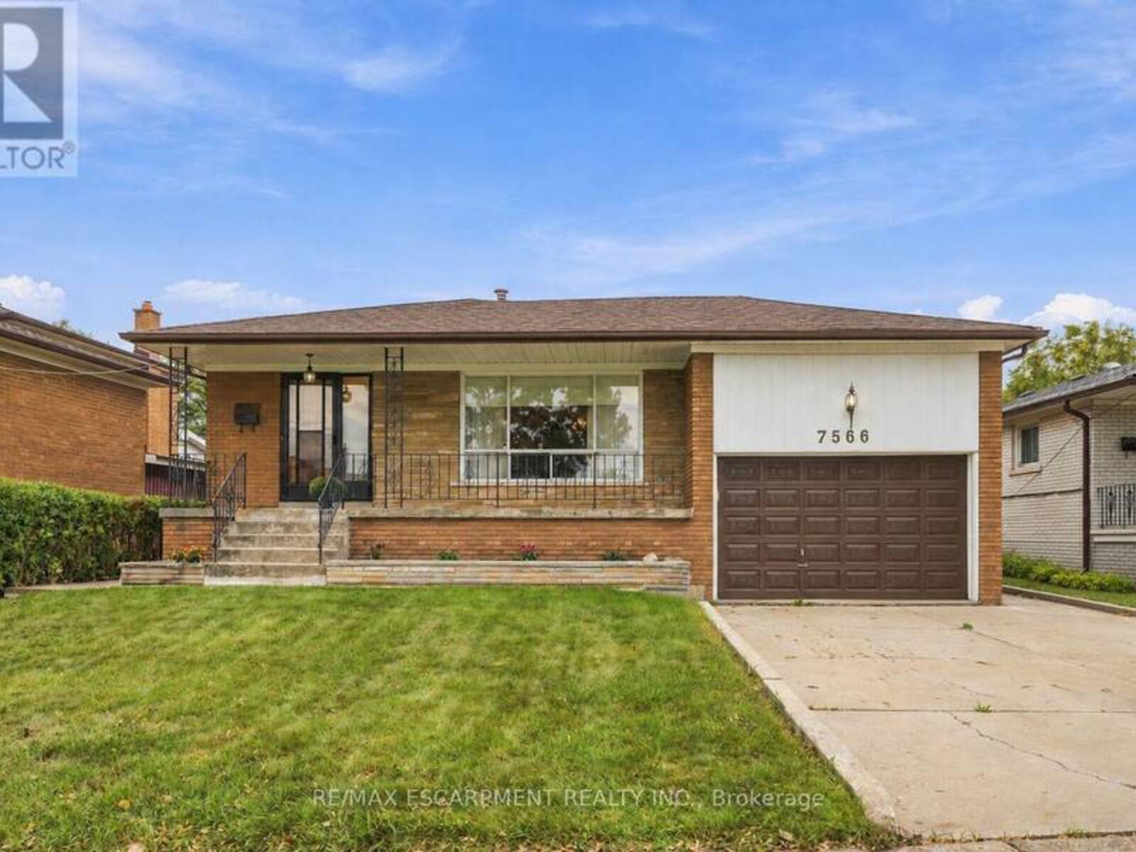 7566 NETHERWOOD ROAD, Mississauga, Ontario L4T 2N9