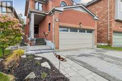 19 BALLYMORE DRIVE | Aurora Ontario | Slide Image Two