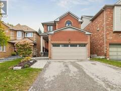 19 BALLYMORE DRIVE Aurora Ontario, L4G 7E6