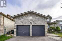 21 SILVERCREEK CRESCENT | Barrie Ontario | Slide Image Two