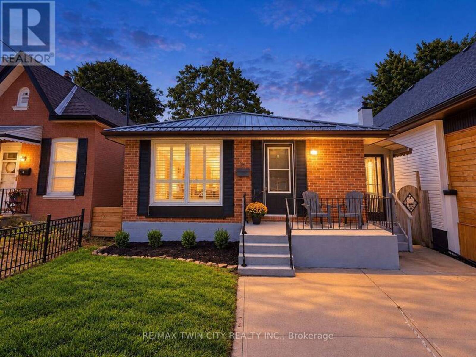 16 BURWELL STREET, Brantford, Ontario N3T 4T6