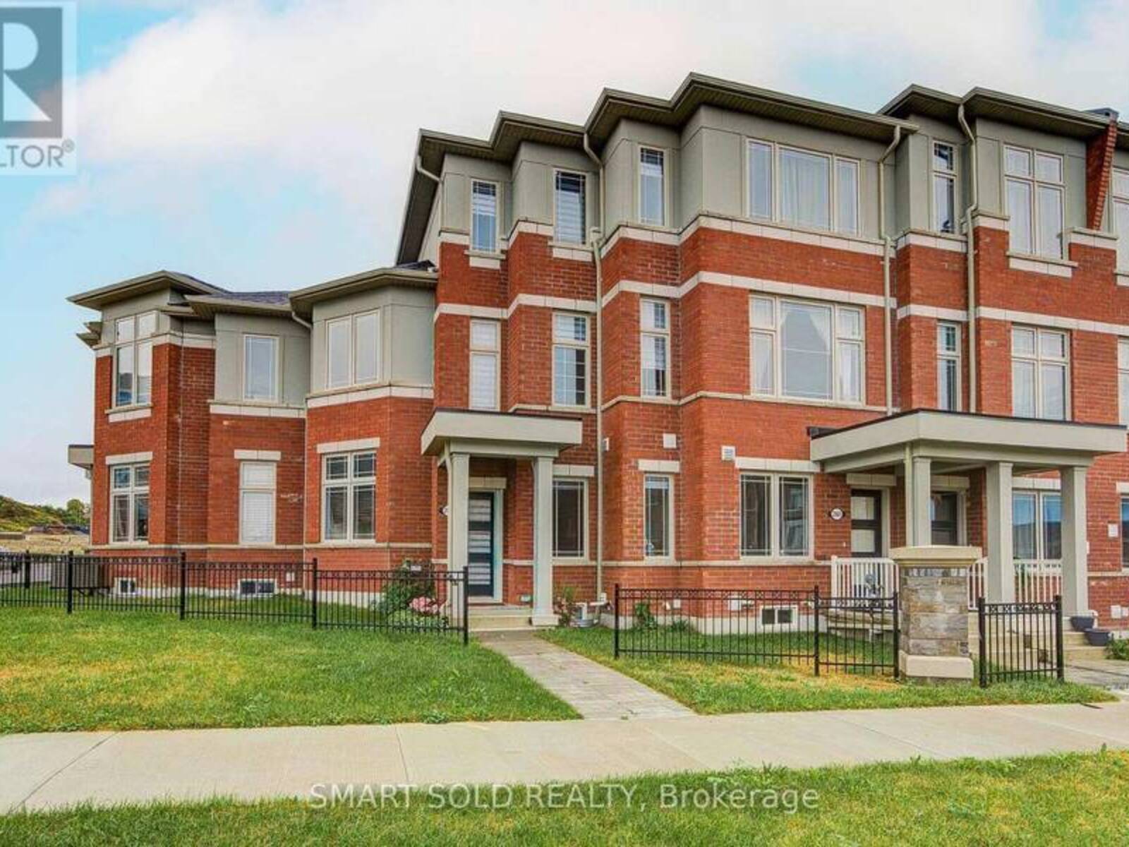 2871 WHITES ROAD, Pickering, Ontario L1X 0P3