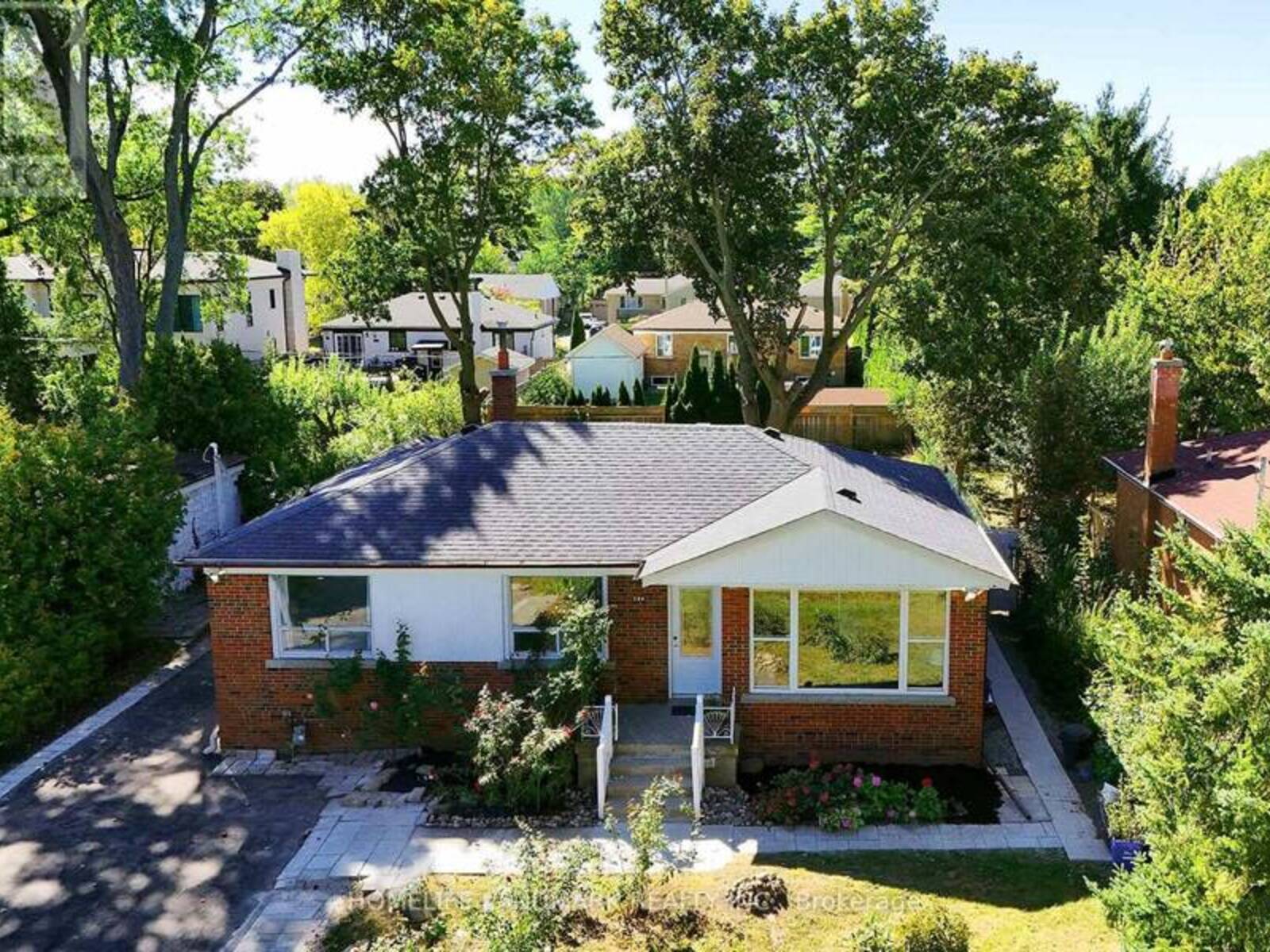 236 SOUTHVIEW ROAD, Oakville, Ontario L6K 2P4