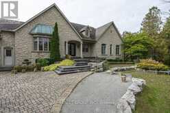 5 RIVER STONE COURT | East Gwillimbury Ontario | Slide Image Two