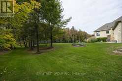 5 RIVER STONE COURT | East Gwillimbury Ontario | Slide Image Fifty