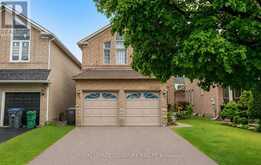 3252 LABURNUM CRESCENT | Mississauga Ontario | Slide Image Two