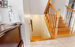 3252 LABURNUM CRESCENT | Mississauga Ontario | Slide Image Thirty
