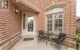 3252 LABURNUM CRESCENT | Mississauga Ontario | Slide Image Three