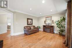 904 DAMASCUS COURT | Newmarket Ontario | Slide Image Twenty-one