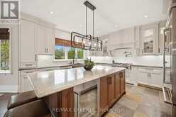 904 DAMASCUS COURT | Newmarket Ontario | Slide Image Nine