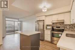2328 - 3888 DUKE OF YORK BOULEVARD | Mississauga Ontario | Slide Image Nine