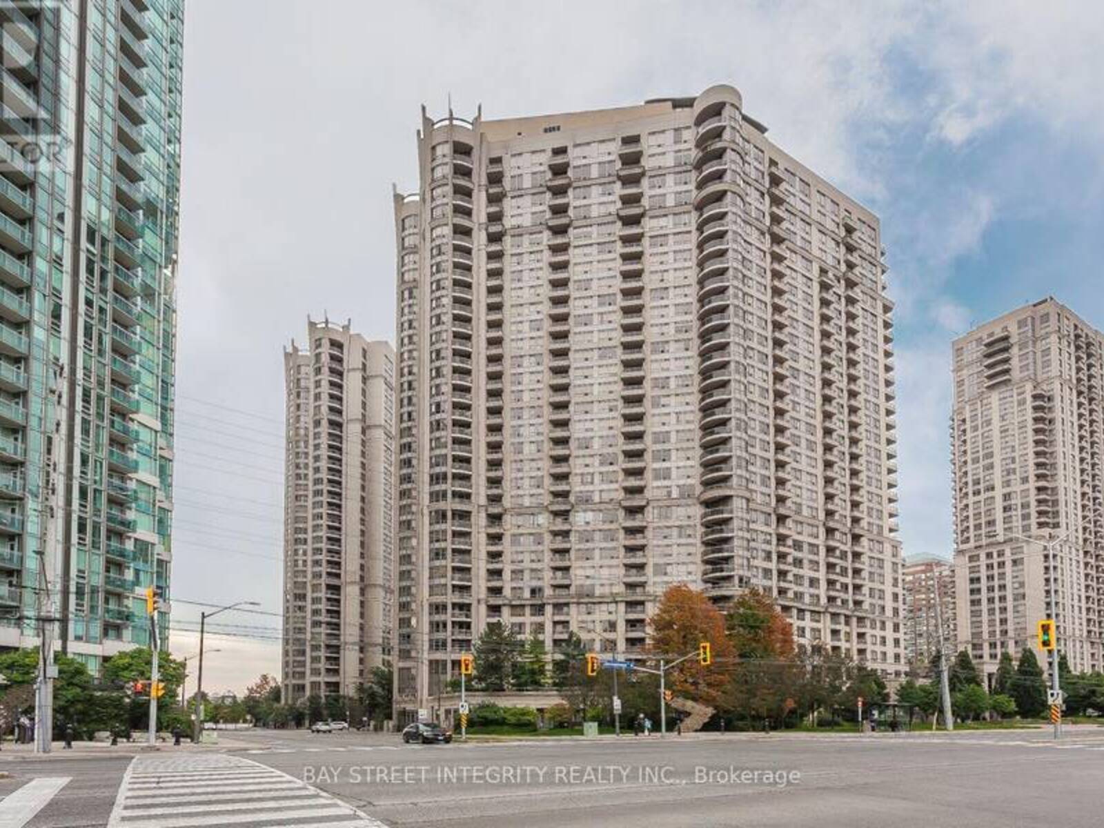 2328 - 3888 DUKE OF YORK BOULEVARD, Mississauga, Ontario L5B 4P5