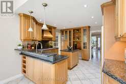35 YELLOW PINE CRESCENT | Vaughan Ontario | Slide Image Thirteen