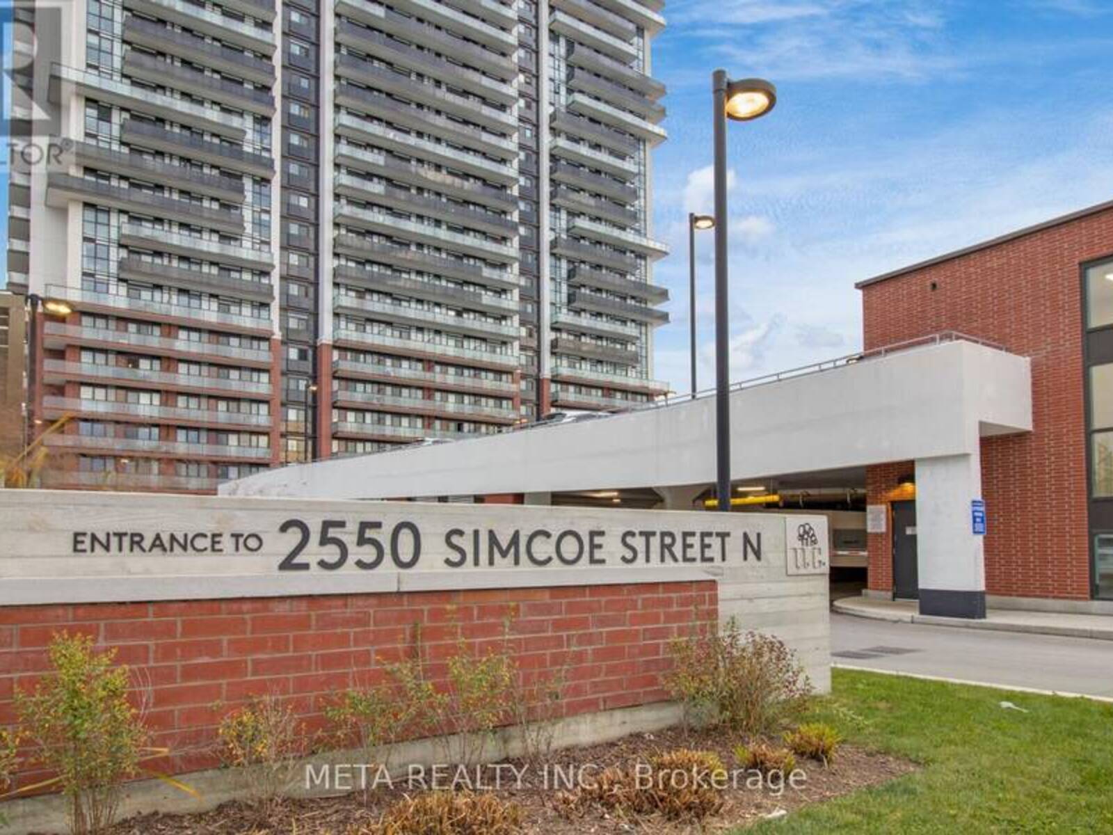 502 - 2550 SIMCOE STREET N, Oshawa, Ontario L1L 0R5