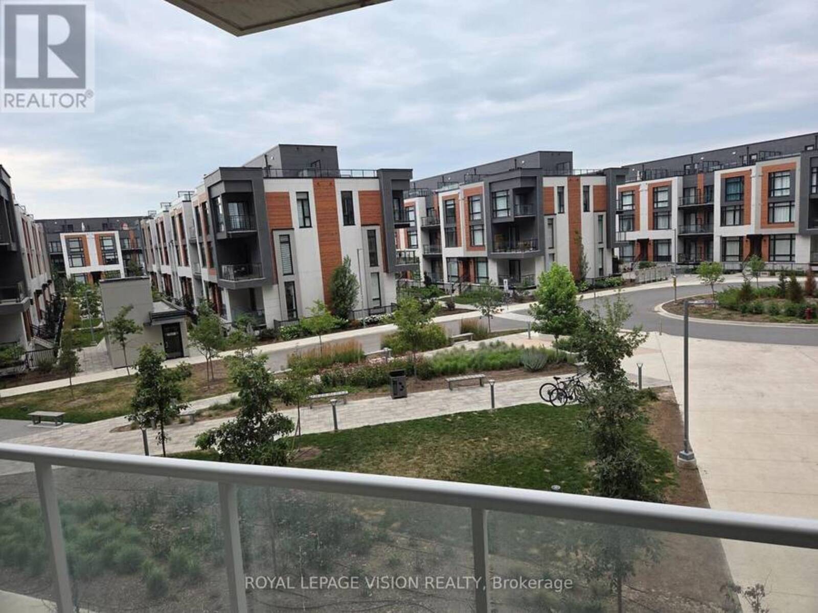 217 - 6 DAVID EYER ROAD, Richmond Hill, Ontario L4S 0N5