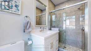 13291 WARDEN AVENUE | Whitchurch-Stouffville Ontario | Slide Image Thirteen