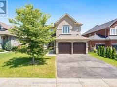 33 PEARL STREET Wasaga Beach Ontario, L9Z 0G9