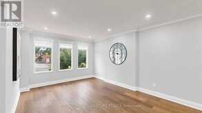 62 EMELINE CRESCENT | Markham Ontario | Slide Image Nine