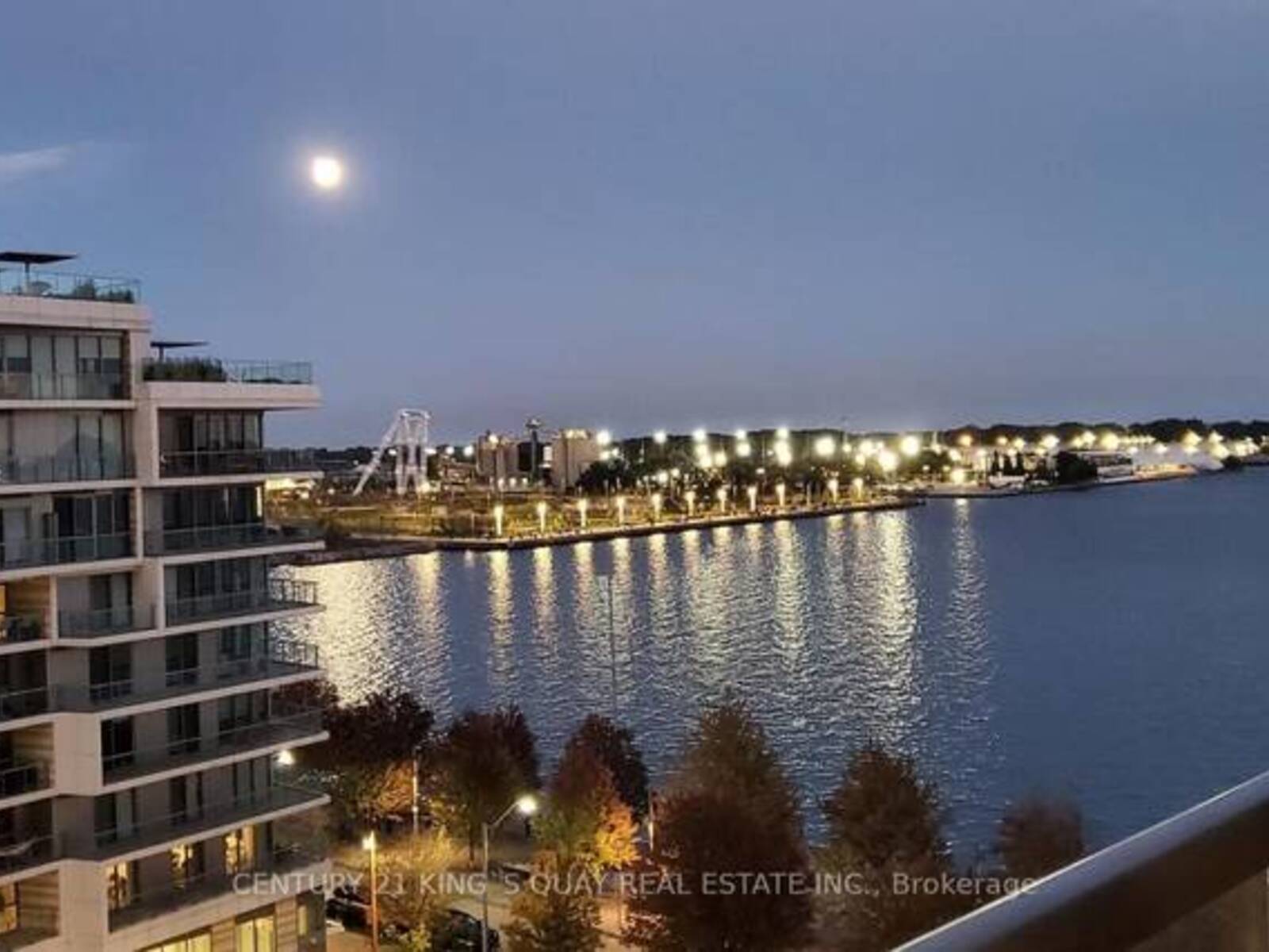 820 - 1 EDGEWATER DRIVE, Toronto, Ontario M5A 0L1