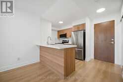 1203 - 310 BURNHAMTHORPE ROAD W | Mississauga Ontario | Slide Image Nine