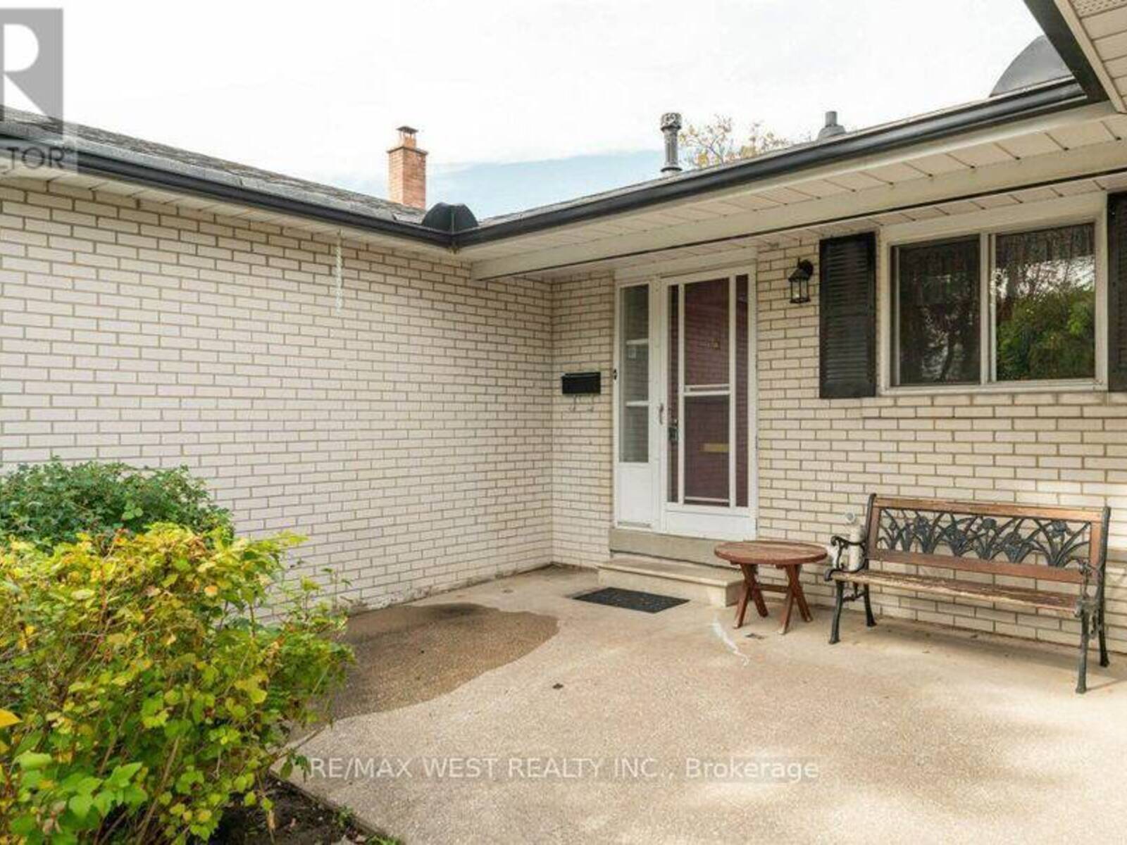 38 ALBACORE CRESCENT, Toronto, Ontario M1H 2L3