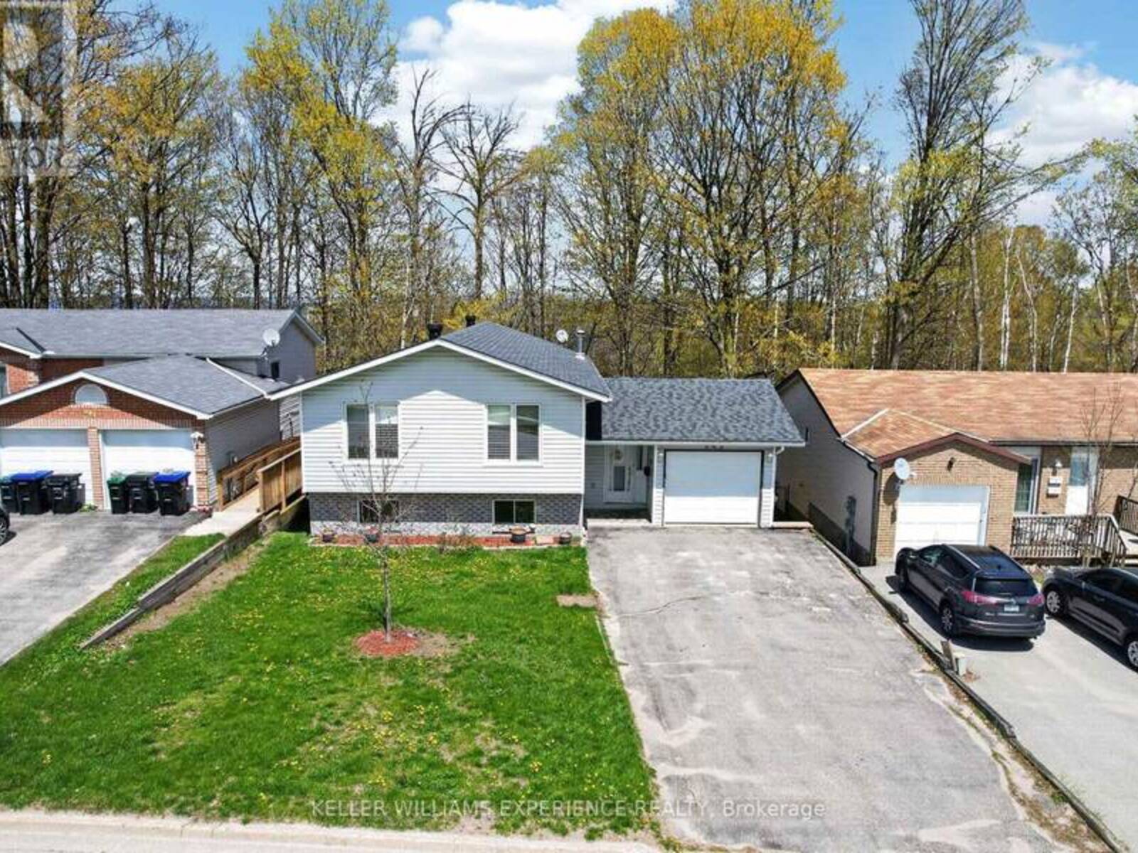 645 BAYVIEW DRIVE, Midland, Ontario L4R 4Y7