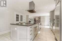 8 RIDGEVALE DRIVE | Markham Ontario | Slide Image Twelve