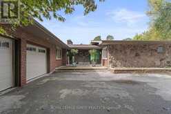 8 RIDGEVALE DRIVE | Markham Ontario | Slide Image Three